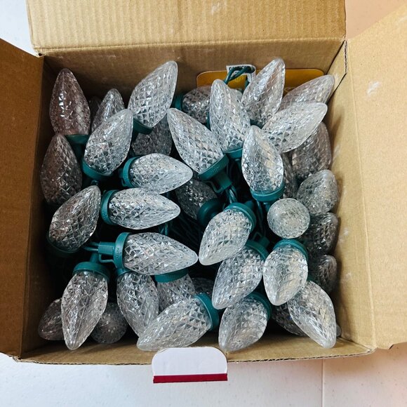 50 LED bulbs Pure White Christmas String Lights Indoor and Outdoor String Lights - Picture 7 of 8